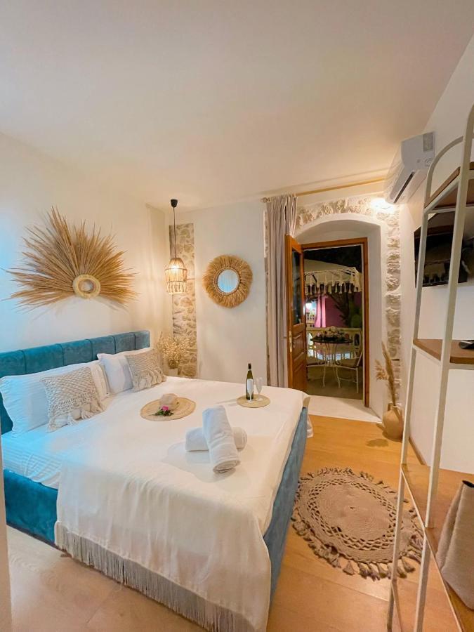 Bohemian Boutique Suites Wlora Zewnętrze zdjęcie